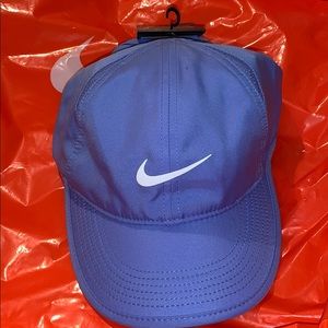 Nike hat adjustable velcro 🧢 NWT